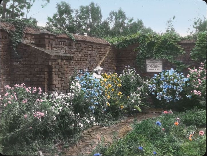 Coffin's garden in 1927. Image courtesy Library of Congress.