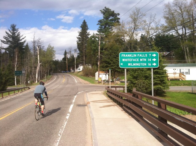 Making the turn onto "River Rd." in Bloomingdale