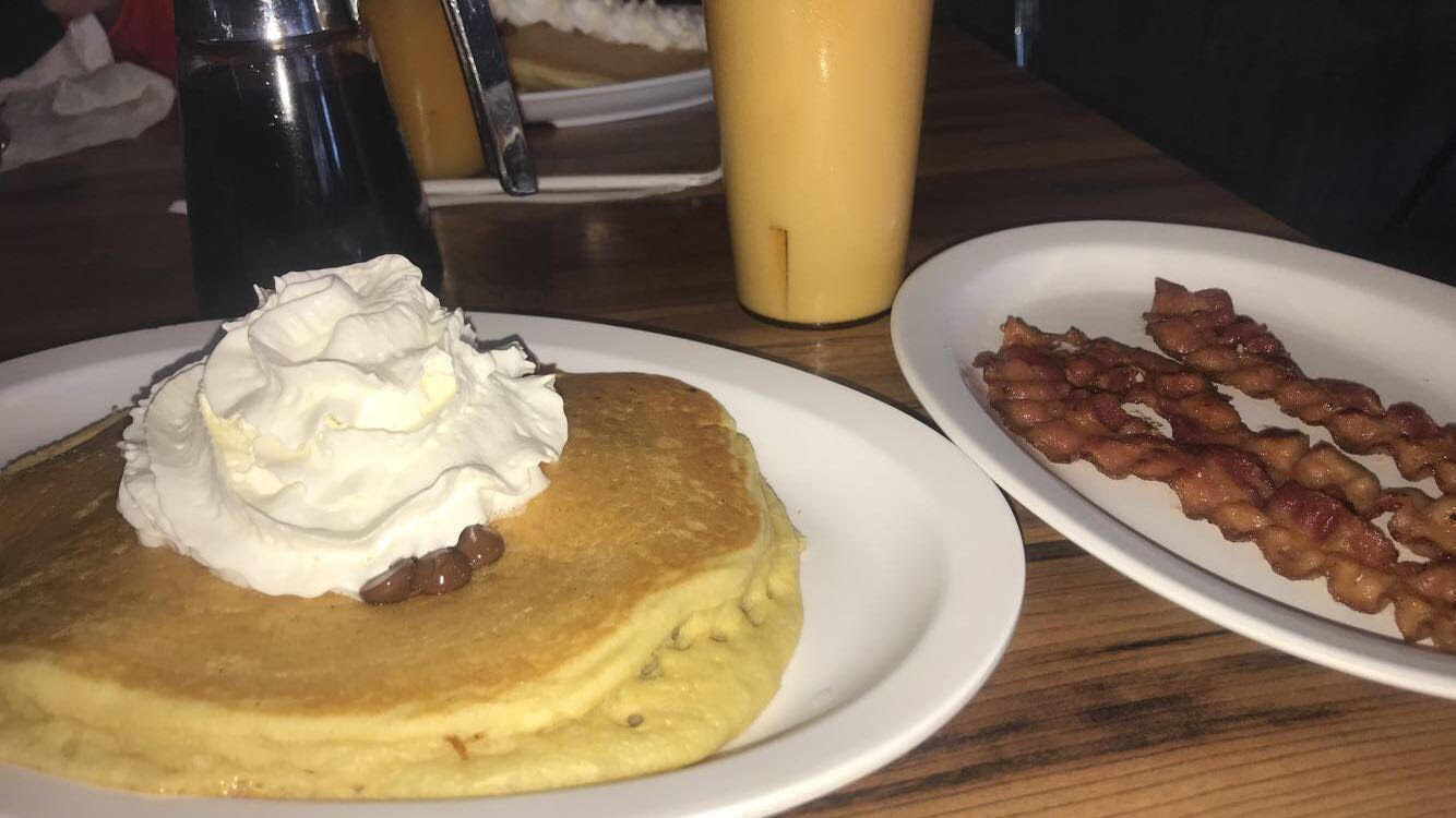 Pancakes & bacon from the Lumberjack!