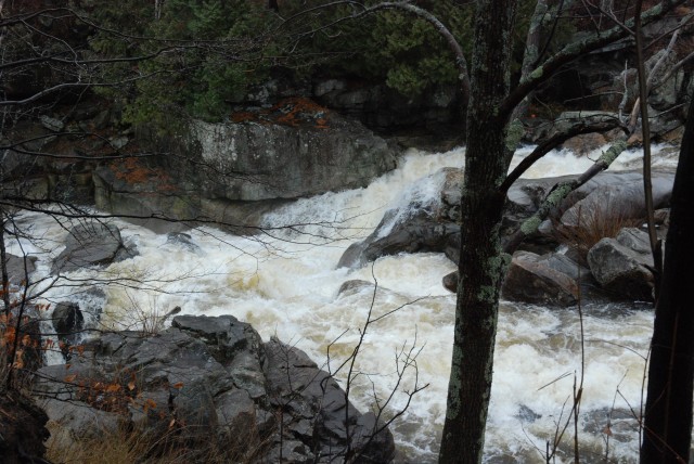 Beautiful and dramatic scenery awaits along the Flume Trails.