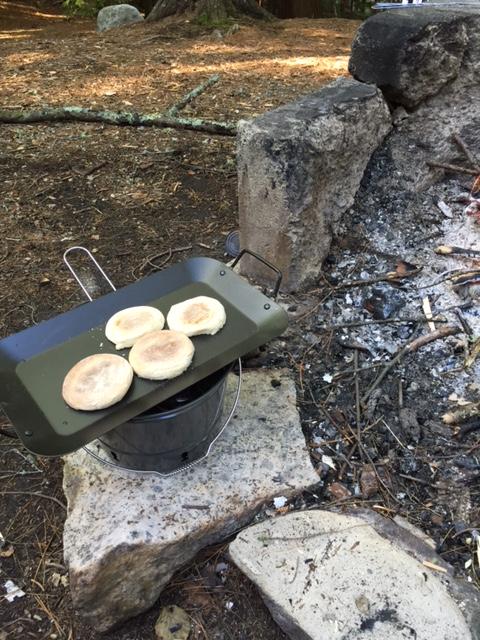 Coffee + campfire + breakfast + lake view Coffee + campfire + breakfast + lake view