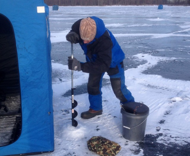 Ice auger