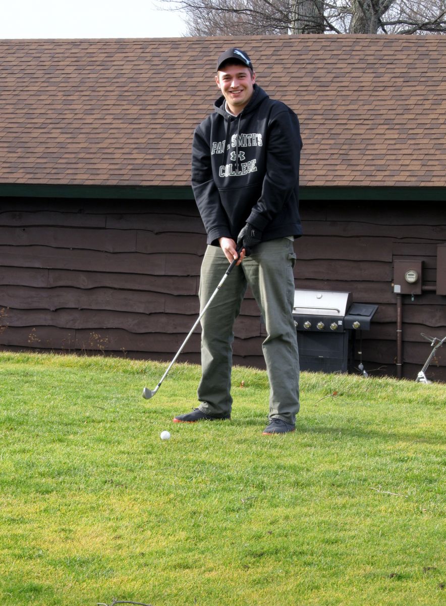 The experienced golfer - Sonny Kentile.