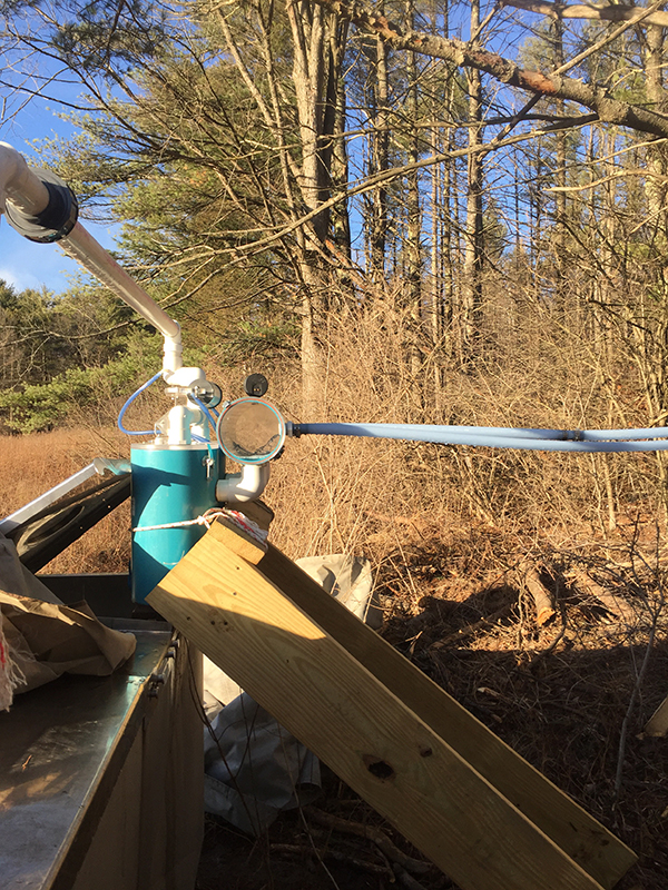 Vacuum collector for sap.