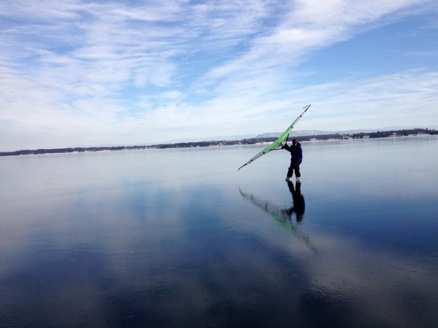 Nordic skater with kite wing