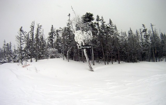 Hoyt's High Trail sign at top of Outlook Mountain Triple