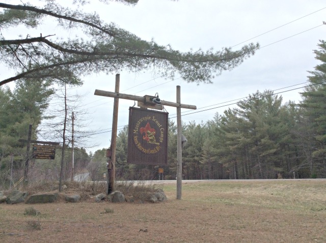 This sign helps us find the entrance to the preserve.