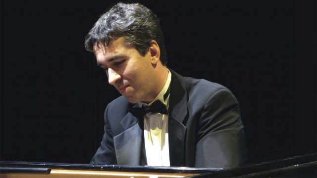 Eugene Sirotkine at the piano Eugene Sirotkine at the piano