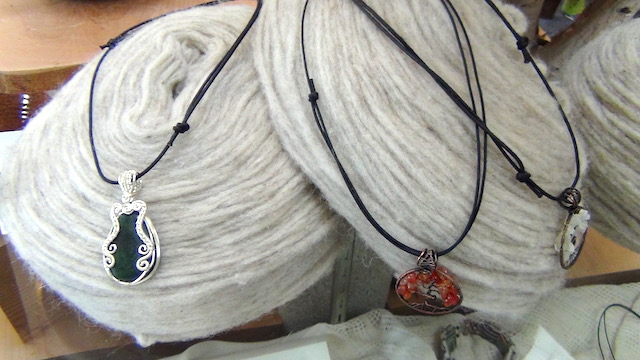 A gorgeous necklace or a lovely hat? Choices, choices.
