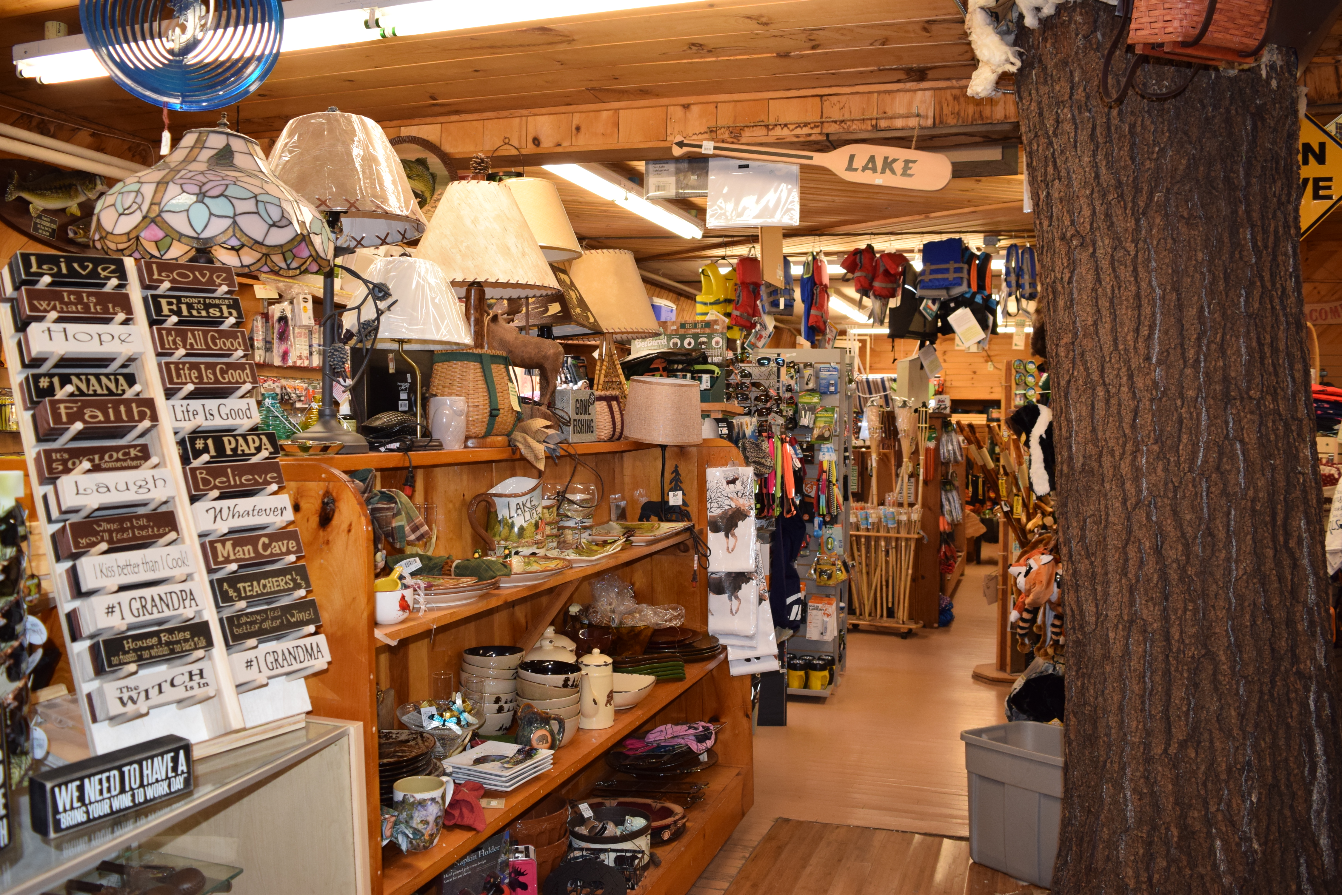 Hoss's Country Corner Adirondack gifts