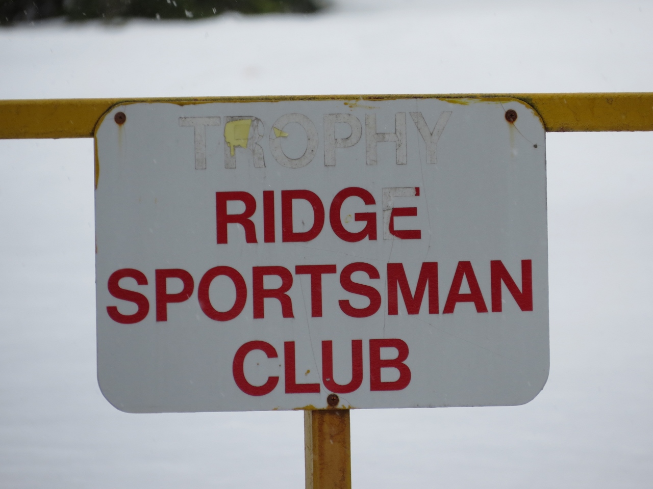 Sign at the Round Pond Road Trailhead