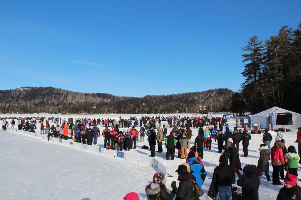 Spectators Ice Bowl