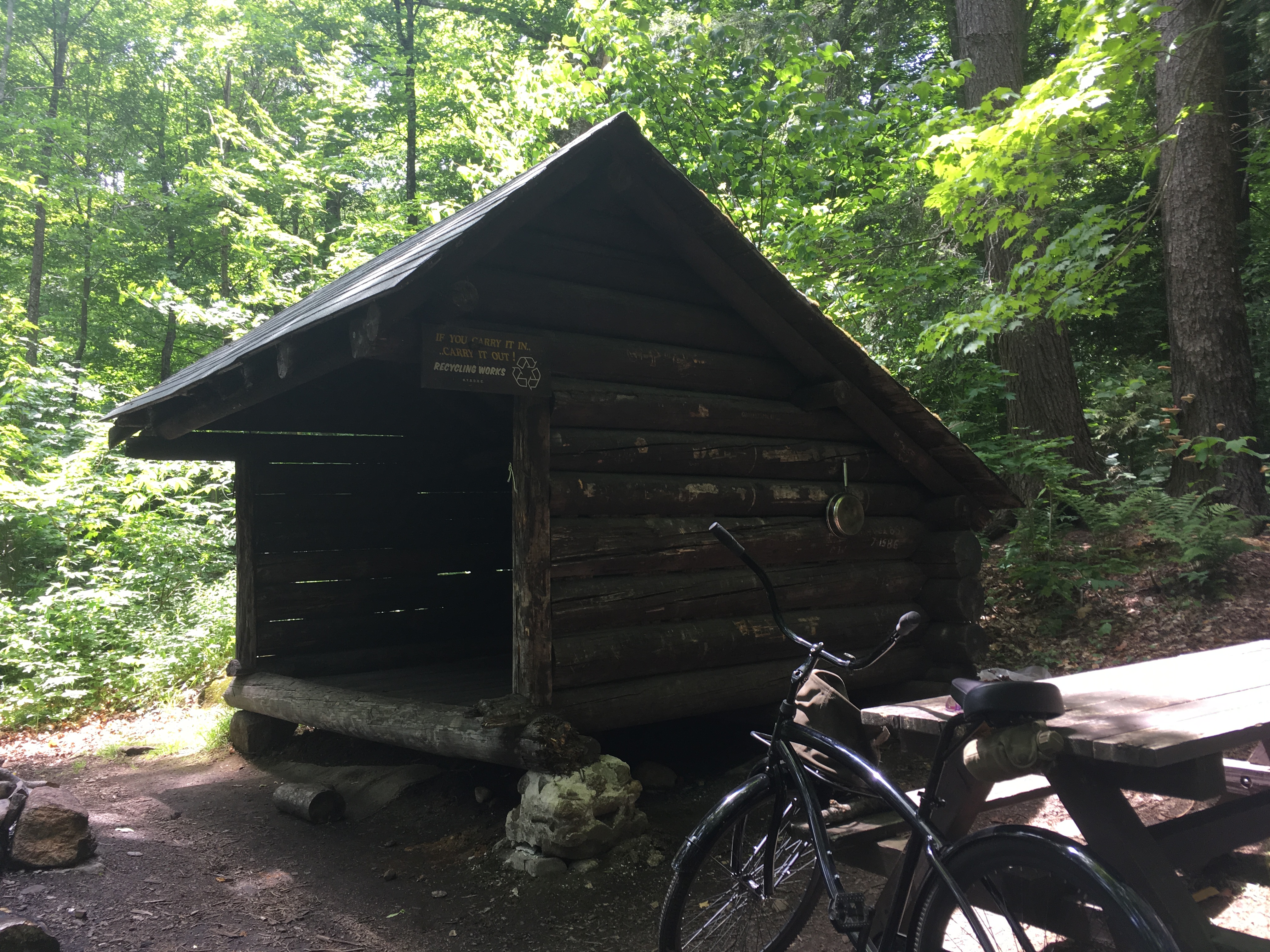 Dunning lean-to on Eighth Lake. Dunning lean-to on Eighth Lake.